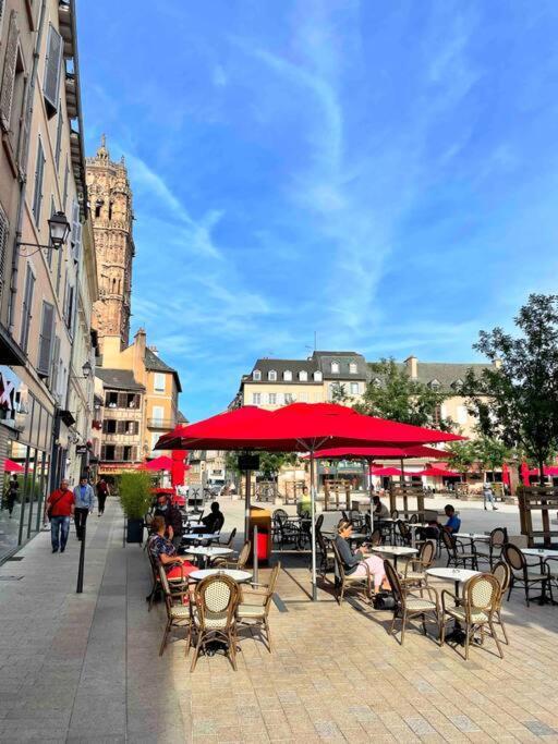 Appartement /sacre Studio/parking Prive/wifi *