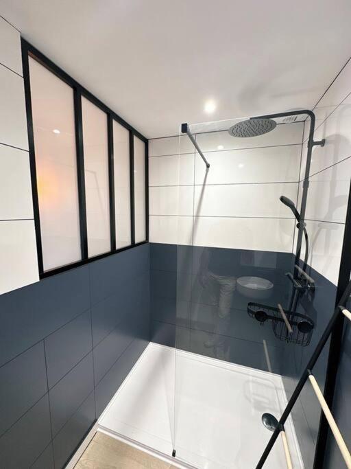 Apartment /sacre Studio/parking Prive/wifi